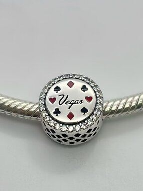Pandora Vegas Player Double Sided Las Vegas Charm Poker Suits